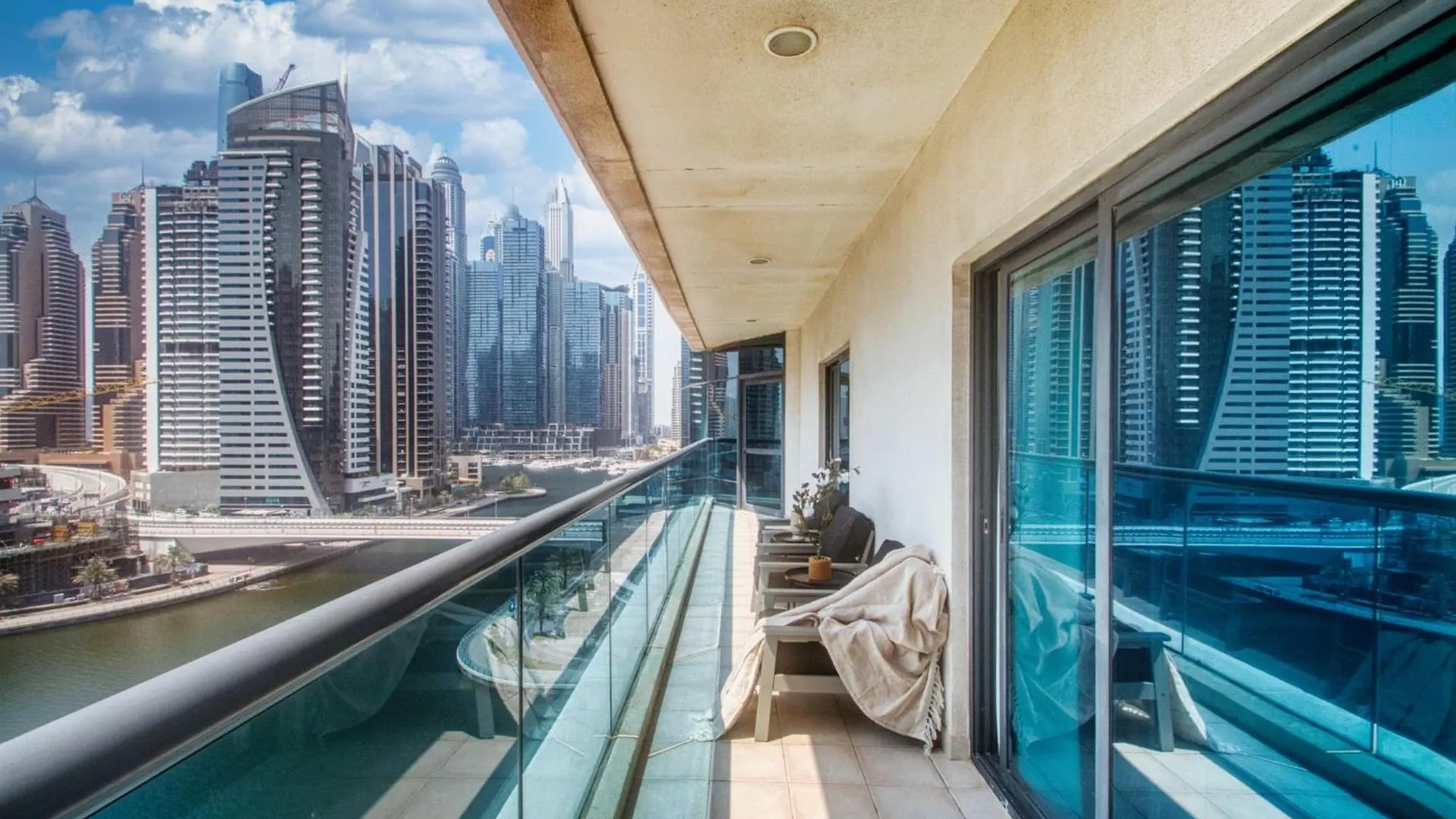 Apartment The Smart Concierge - Time Place Dubai